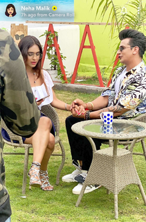 Neha Malik feet photo thumbnail