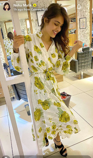 Neha Malik feet photo thumbnail