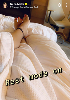 Neha Malik feet photo thumbnail