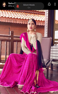 Neha Malik feet photo thumbnail