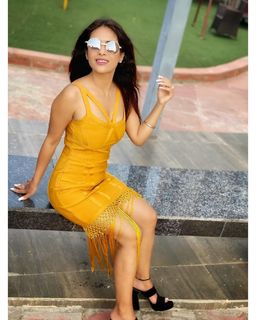 Neha Malik feet photo thumbnail