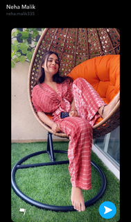 Neha Malik feet photo thumbnail