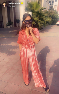 Neha Malik feet photo thumbnail