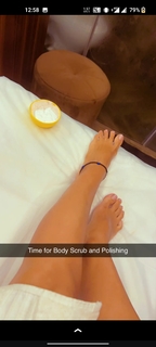 Neha Malik feet photo thumbnail