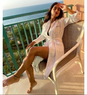 Neha Malik feet photo thumbnail