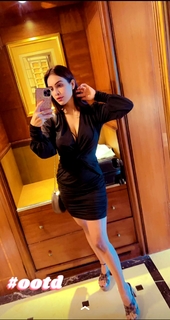 Neha Malik feet photo thumbnail