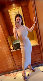 Neha Malik feet photo thumbnail