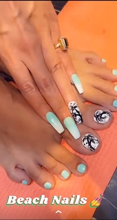 Neha Malik feet photo thumbnail