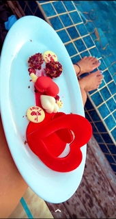 Neha Malik feet photo thumbnail