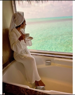Neha Malik feet photo thumbnail