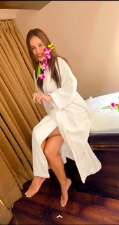 Neha Malik feet photo thumbnail