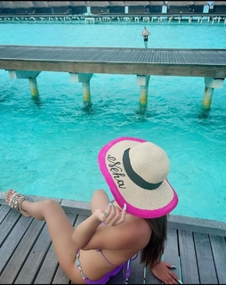 Neha Malik feet photo thumbnail