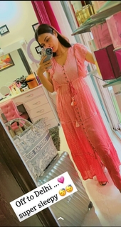 Neha Malik feet photo thumbnail