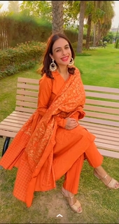 Neha Malik feet photo thumbnail