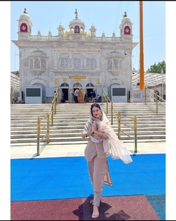 Neha Malik feet photo thumbnail