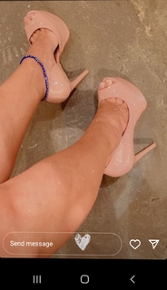 Neha Malik feet photo thumbnail