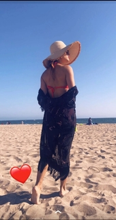 Neha Malik feet photo thumbnail