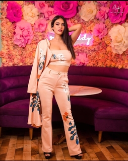 Neha Malik feet photo thumbnail
