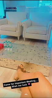 Neha Malik feet photo thumbnail