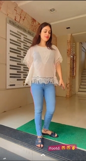 Neha Malik feet photo thumbnail