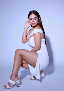 Neha Malik feet photo thumbnail