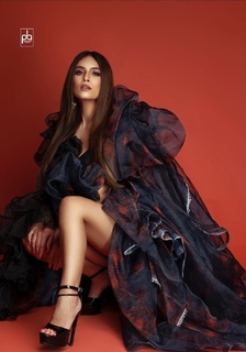 Neha Malik feet photo thumbnail