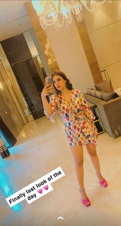 Neha Malik feet photo thumbnail