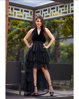 Neha Malik feet photo thumbnail