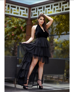 Neha Malik feet photo thumbnail