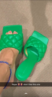 Neha Malik feet photo thumbnail