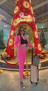 Neha Malik feet photo thumbnail