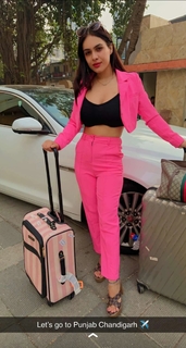 Neha Malik feet photo thumbnail