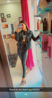 Neha Malik feet photo thumbnail