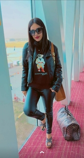 Neha Malik feet photo thumbnail