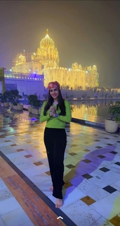 Neha Malik feet photo thumbnail