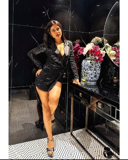 Neha Malik feet photo thumbnail
