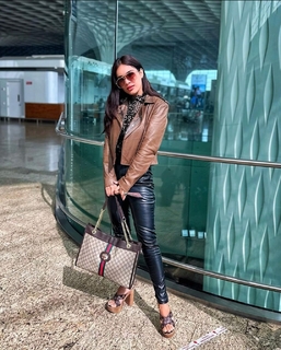 Neha Malik feet photo thumbnail