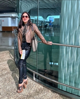 Neha Malik feet photo thumbnail