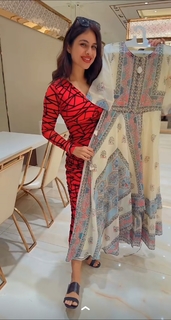 Neha Malik feet photo thumbnail