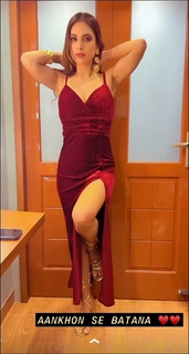 Neha Malik feet photo thumbnail