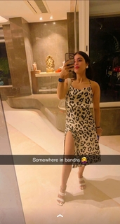 Neha Malik feet photo thumbnail