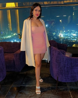 Neha Malik feet photo thumbnail