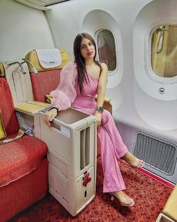 Neha Malik feet photo thumbnail