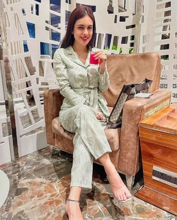 Neha Malik feet photo thumbnail
