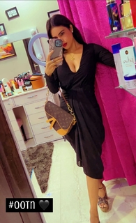 Neha Malik feet photo thumbnail