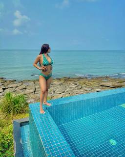 Neha Malik feet photo thumbnail