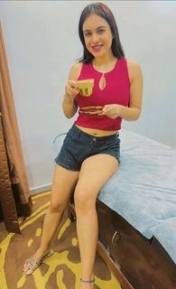 Neha Malik feet photo thumbnail