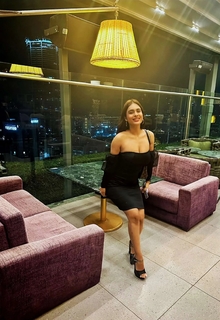 Neha Malik feet photo thumbnail