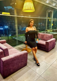 Neha Malik feet photo thumbnail