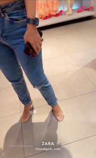 Neha Malik feet photo thumbnail